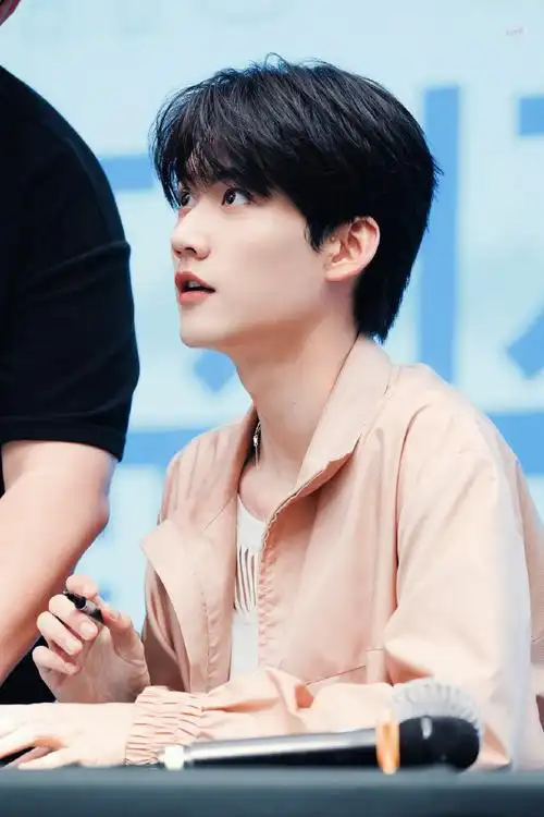 if i may 周柯宇个人签售·230518广州汇总图@lookingatyou·周柯宇