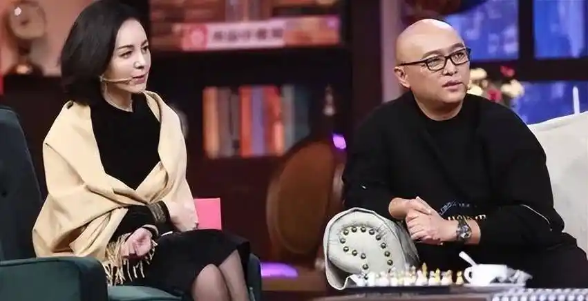 如今,孟非和李雪的婚姻已经走过了30年的风风雨雨,两个人感情一直都很