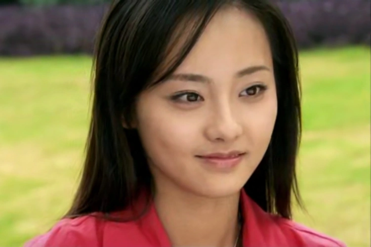 电视剧《又见一帘幽梦》剧照2,"空有其表"的紫菱,会走费云帆前妻的