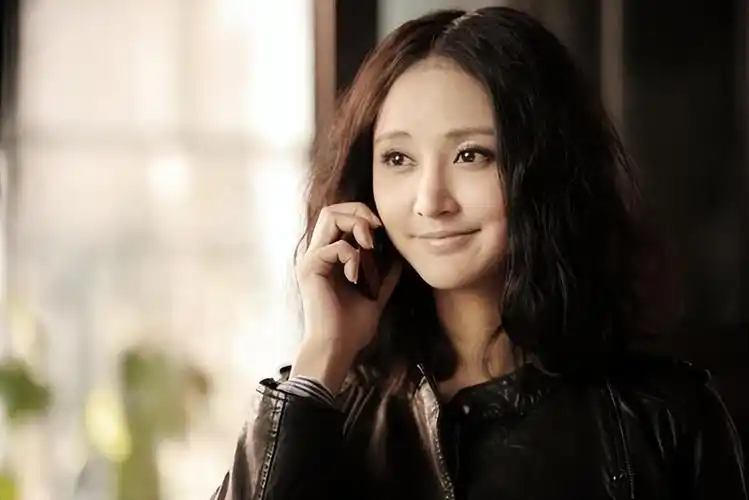 回顾张歆艺和袁弘结婚8年后怎么突然不红了