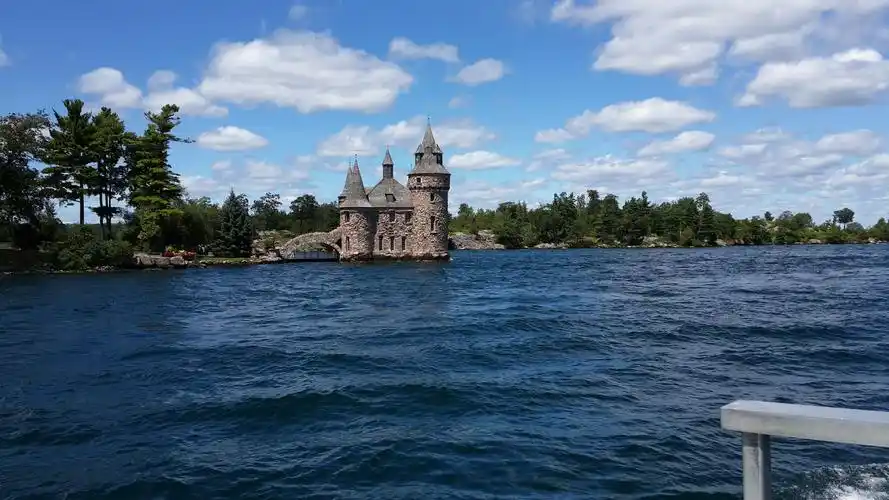 加拿大千岛湖旅游景点攻略图