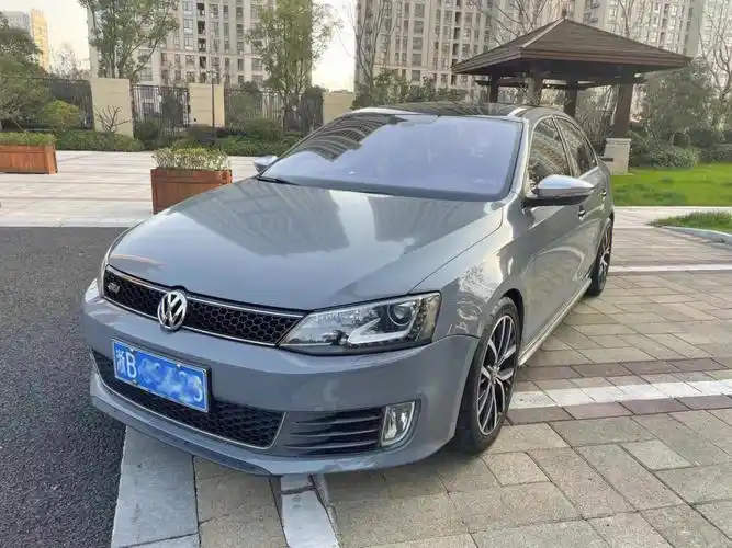 13年年底大众速腾 gli 2.0t高性能版