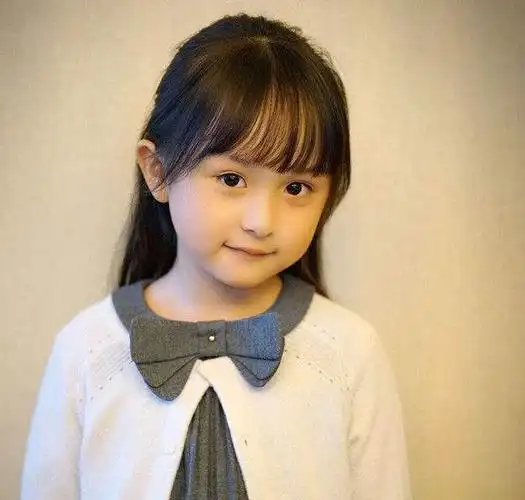 6,中国女孩刘楚恬中国的小童星刘楚恬啦,如今参演了不少电视剧,可爱的