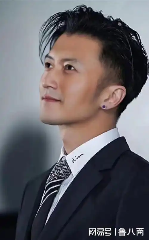 谢霆锋这许多年来扛住的是该有的担当_网易订阅