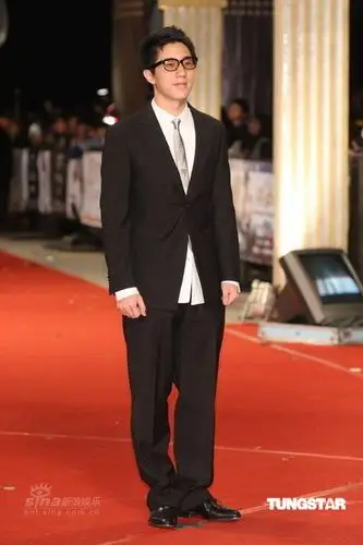 房祖名盼望妈妈多锻炼明年出碟想震撼歌坛图