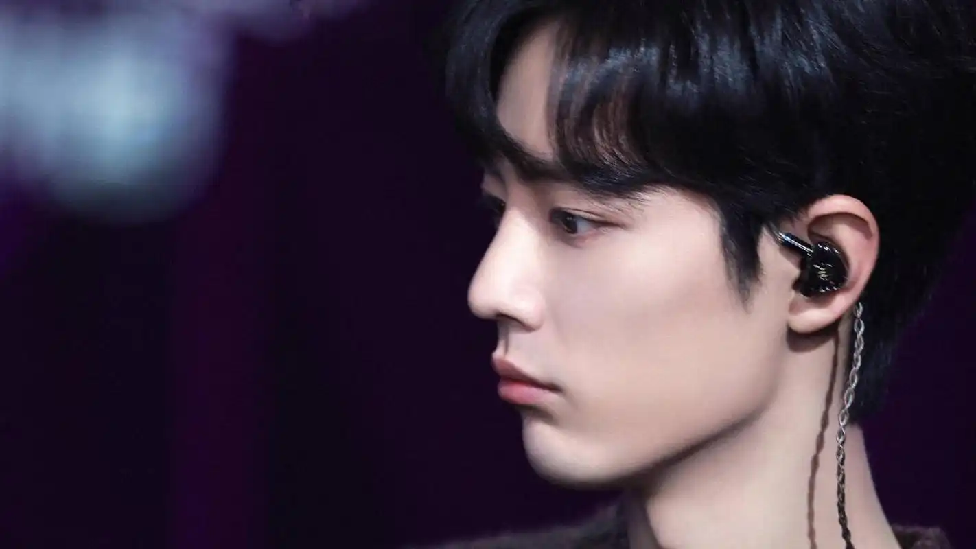 电脑壁纸 明星 大陆明星 x玖少年团肖战时尚魅力帅气写真