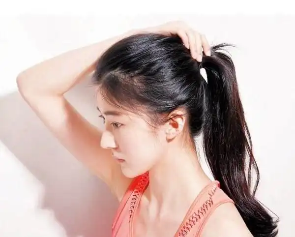 高马尾怎么扎简单又好看?看完这4点教你扎出高级感!