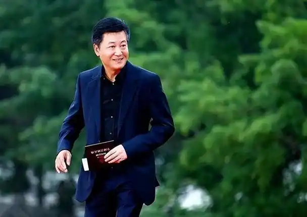 2010年8月,著名导演赵宝刚以自己25年婚姻生活为素材,拍摄了电视剧