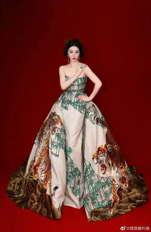 范冰冰六套造型惊艳戛纳 不愧是你啊!