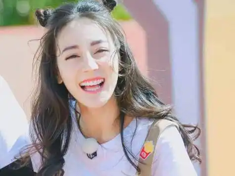 叫"小仙女"已过时,听黄磊对热巴的称呼,当过爸的人就是不一样