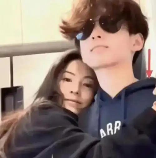 谢霆锋15岁儿子被爆与46岁滑雪女教练相恋网传张柏芝气进医院