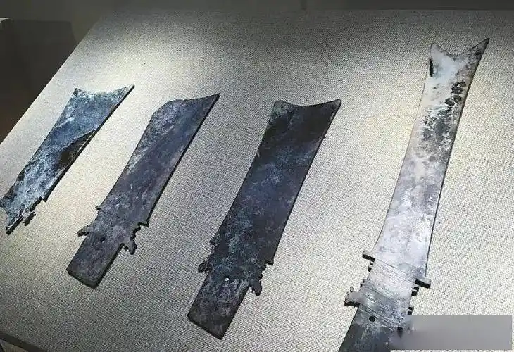 首发三星堆玉牙璋首次现身台湾拍卖