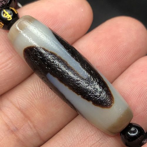 一物一图附证书藏传高油老料至纯牙黄虎牙天珠吊坠风化包浆送绳子