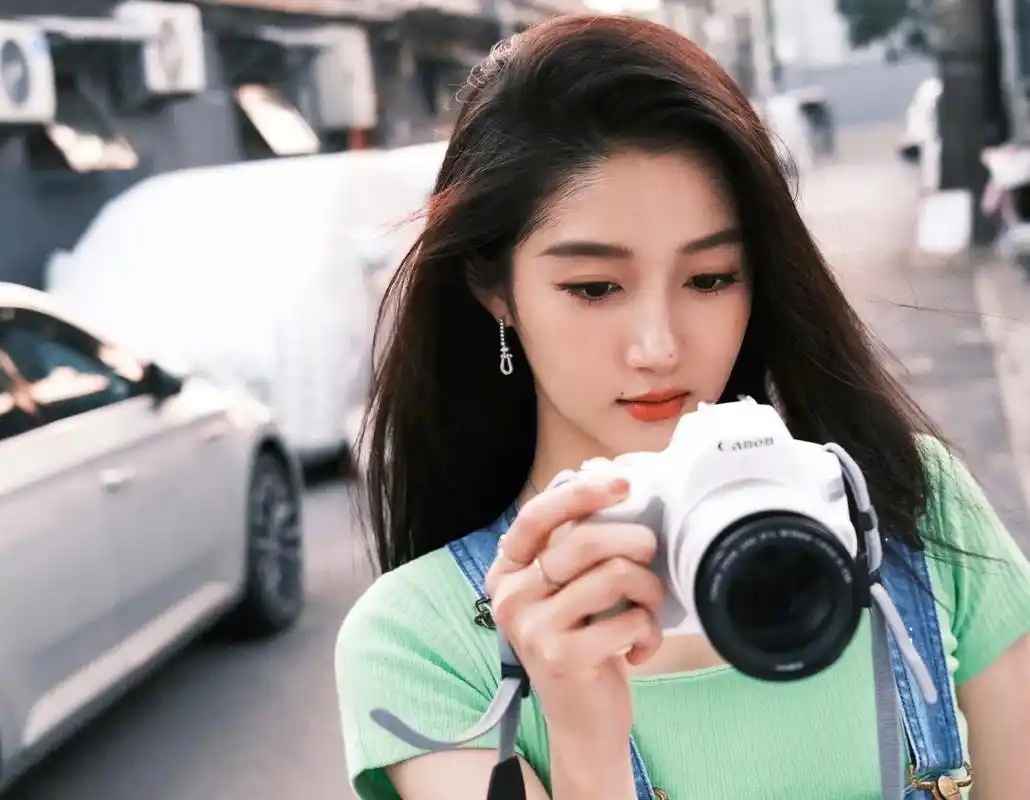 我的抖音生活日记 #我喜欢的女孩 #关晓彤 #壁纸 #又美 - 抖音