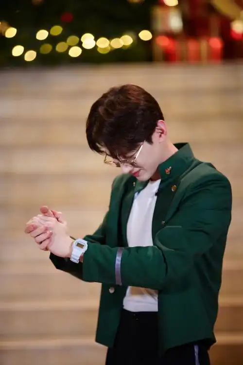 白敬亭明星大侦探