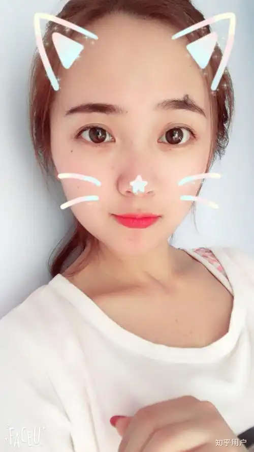 女朋友长得好看是怎样的体验?