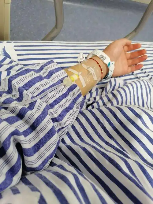 肾穿做完痛的想死的心都有住院第四天