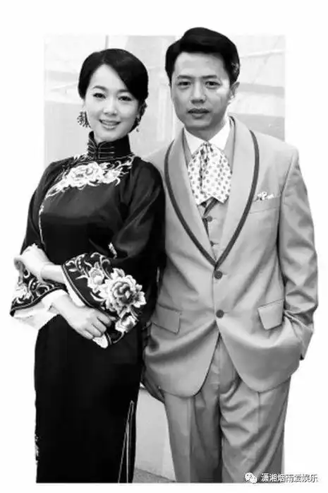 然而这段婚姻仅仅维系两年,左小青和女儿就被高权健扫地出门.