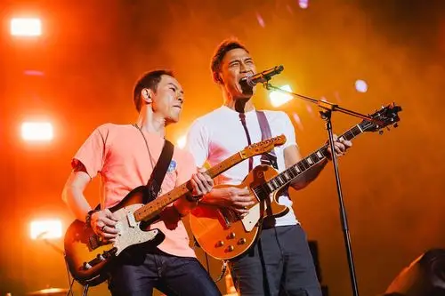 澳门混血双胞胎乐队soler以音乐传播澳门文化