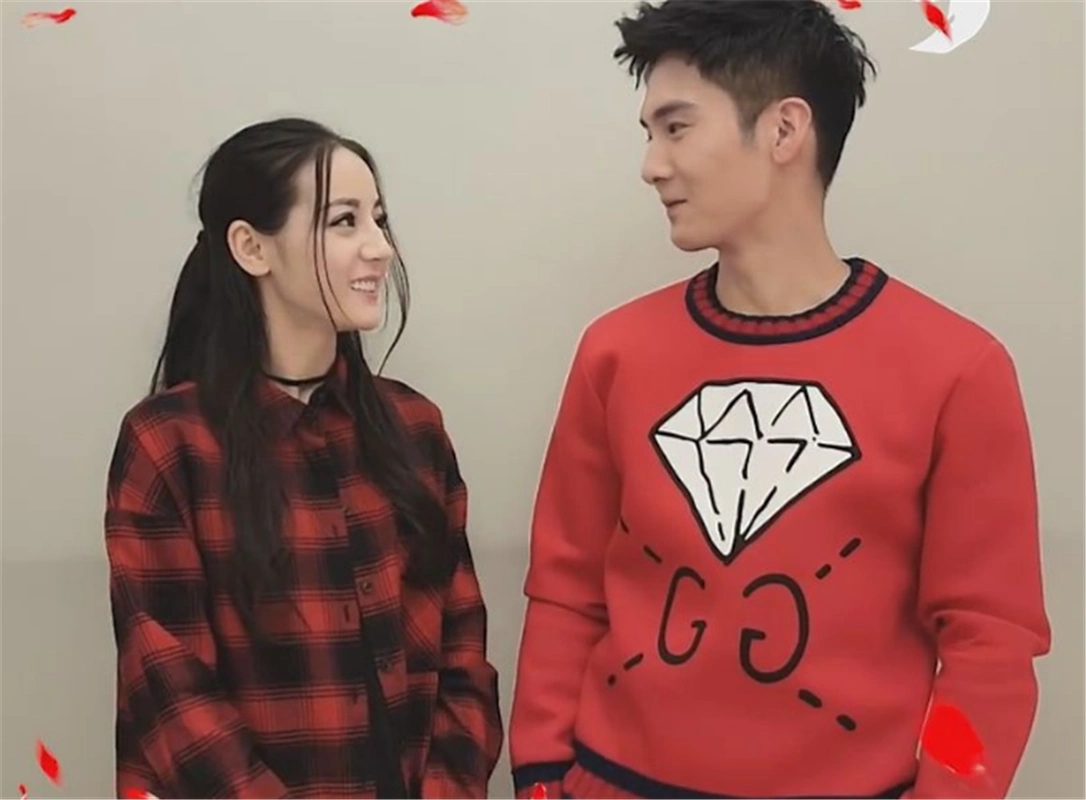 看美美的热巴与这几位男星的合照,每张都"闪瞎"你的双眼