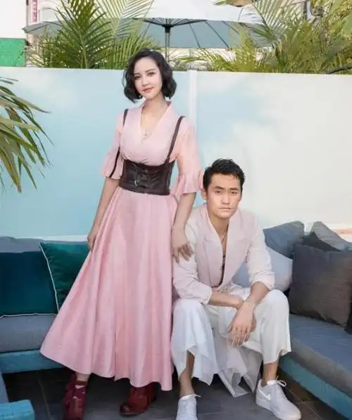 不被看好的7对"姐弟恋婚姻",至今恩爱如初,甩闪婚闪离几条街