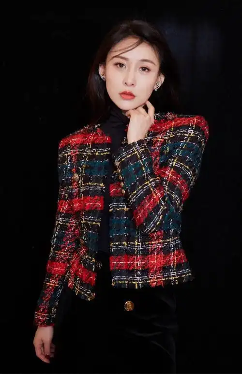 2022年丨贾青翻包授权植入合作价格日常分享明星种草好物