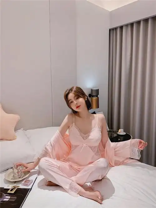 ikiru睡衣女性感吊带睡衣睡袍带胸垫冰丝三件套家居服 黑色 l(120斤