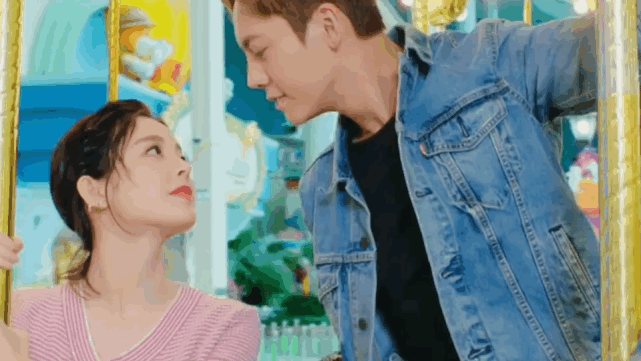 陈伟霆真bg之光隔着铁窗搂腰太苏了但娜扎打戏怎么和跳舞一样