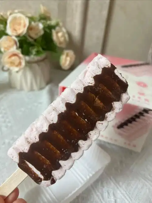 白桃味冰淇淋夏日必备