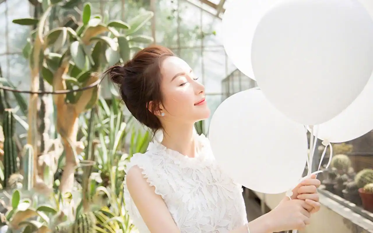 舒畅清新甜美写真图片桌面壁纸高清大图预览1920x1200_大陆明星下载