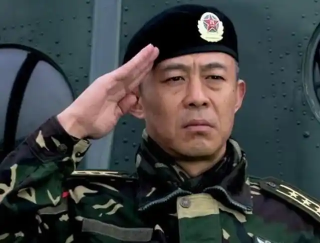 硬汉专业户侯勇在《我是特种兵》演老大 但他也有柔软的一面