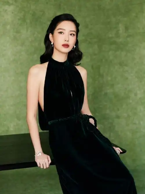 杨采钰每次出现都能让我惊叹不已!