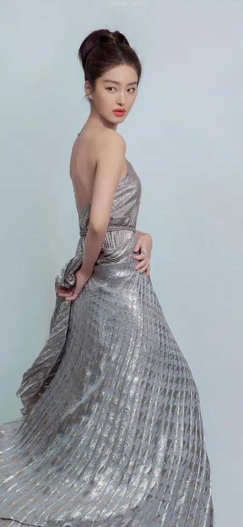 杨采钰高清性感写真