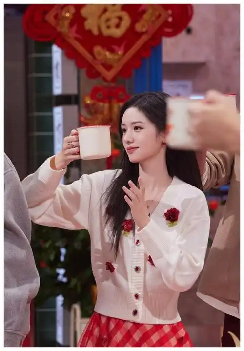 林一周也恋爱进行时争吵频繁引发好奇