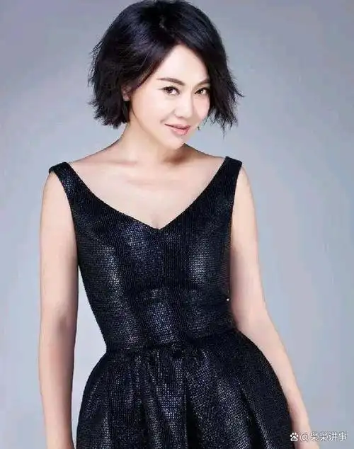 人们常说,年龄只是一个数字,而闫妮就是最好的证明.