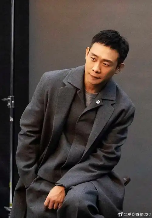 小孩哥敬礼程兵示爱张译##张译被小孩哥表白