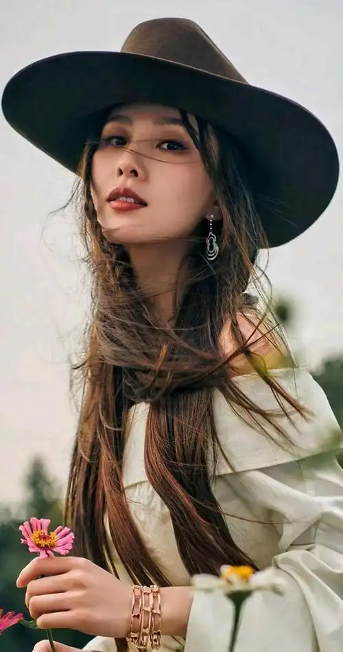 气质女神刘诗诗国色天姿优雅迷人