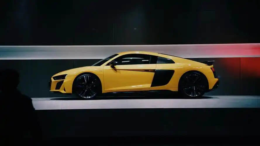 你曾经的电脑桌面,要没了 奥迪超级跑车r8正式停产,或者说交付完成,从