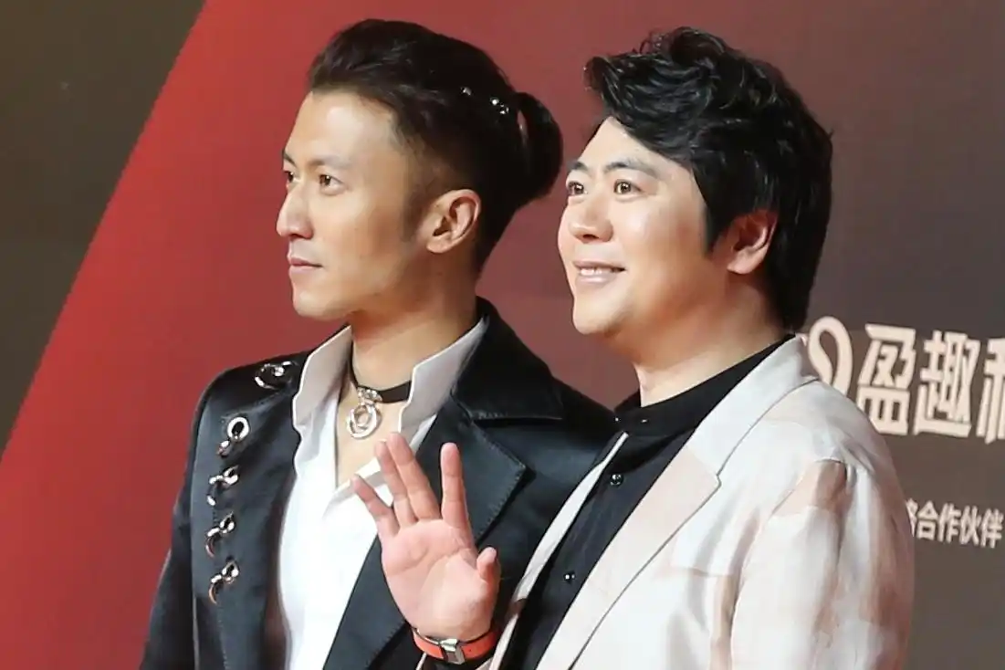 黄晓明,周冬雨在金鸡奖上夺魁!