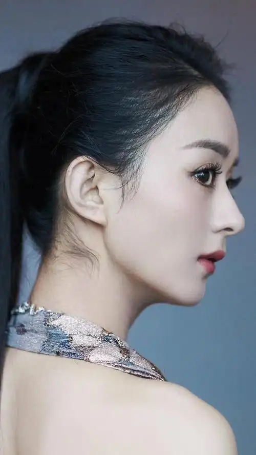 赵丽颖的鼻子好优越啊这侧颜无敌了喂