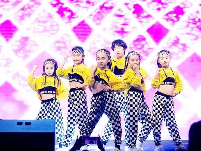 少儿爵士舞入门方法北京专业爵士舞培训机构