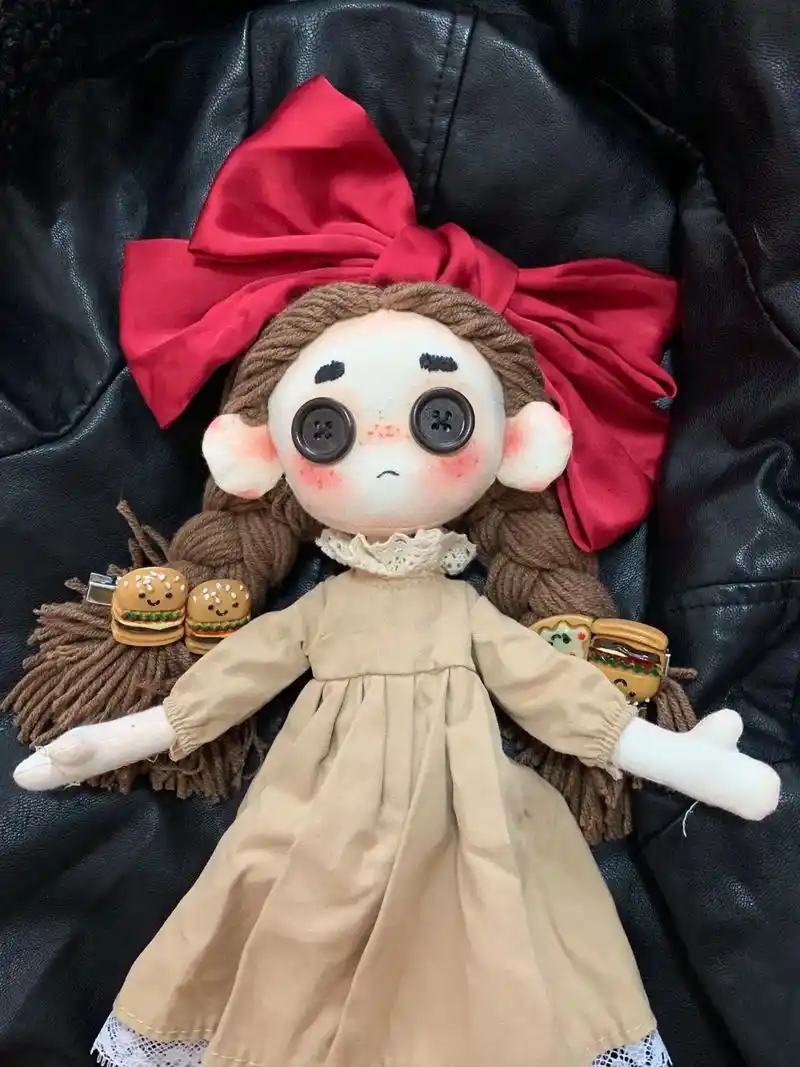 客订展示.六一出生的麻花辫小可爱#手工娃娃 #鬼妈妈 #纽扣 - 抖音