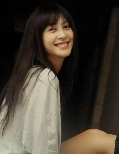 黄晓明前女友李菲儿.