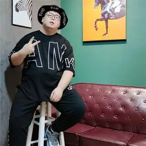 帅胖胖大码潮品店