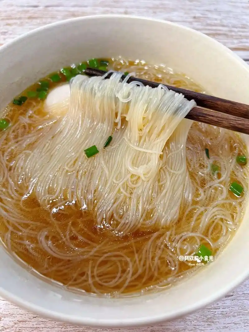 老公每天早起就为了这碗清汤粉丝6015 几分钟就能搞定的营养健康