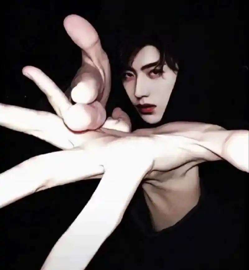 蔡徐坤超帅头像 蔡总太帅了 我好爱99