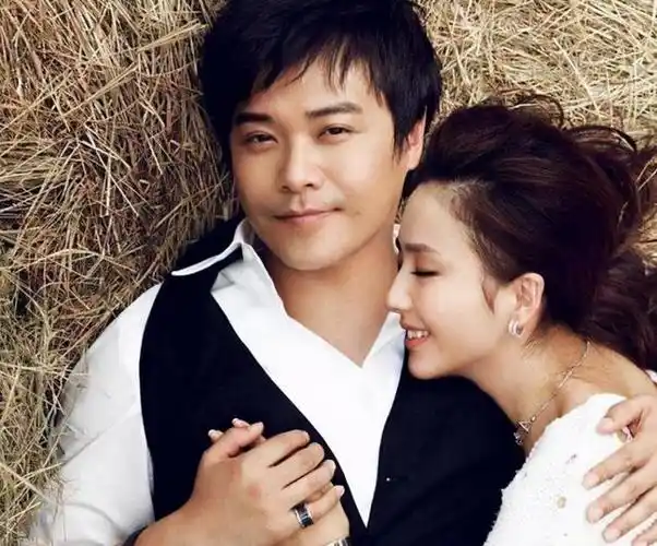 事实证明入股前夫公司的佟丽娅已经走上了另一条道路