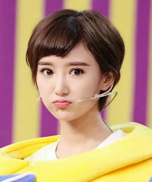 唐艺昕和毛晓彤谁混的好?