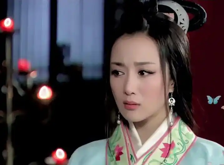 回顾红极一时"毁容"的女星现状,有人被老公呵护一生,有人破产