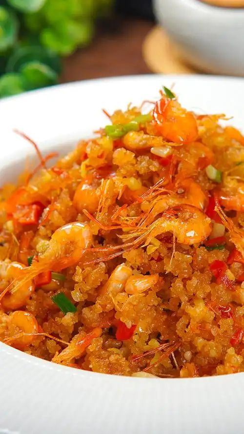 湖北特色美食鲊辣椒炒河虾干香鲜辣超级下饭